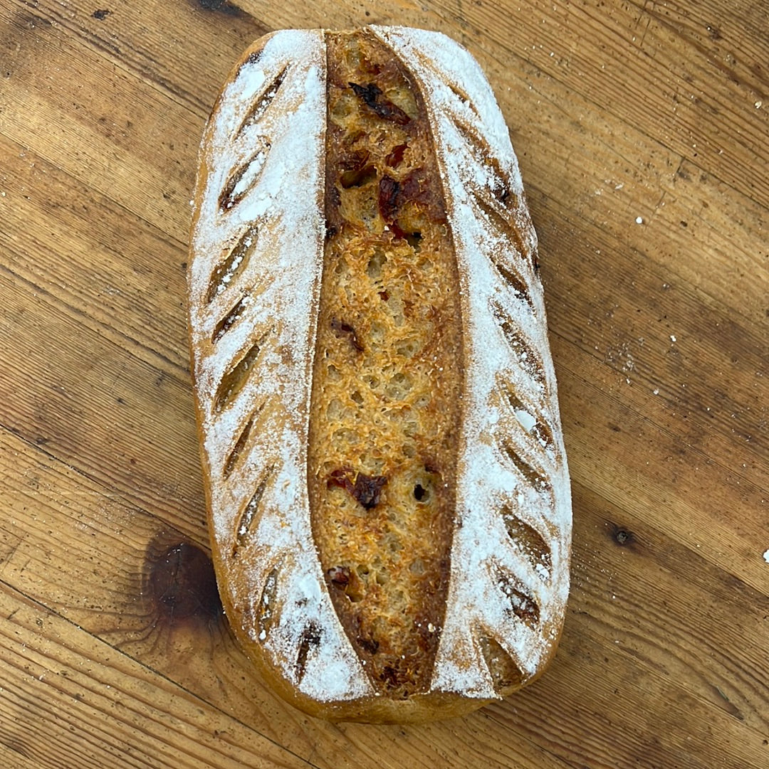 Pain au levain aux tomates séchées - 24h en pré-commande uniquement